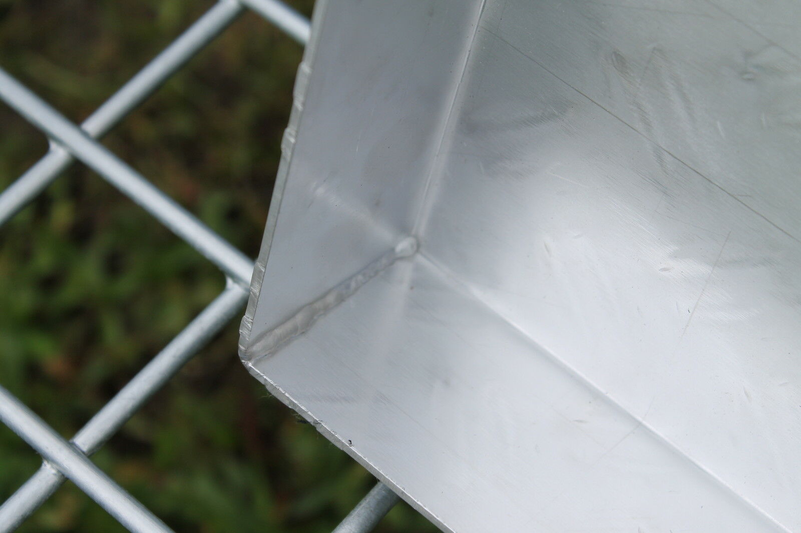 Bodenschweisswanne aus Aluminium für Hecktransporte